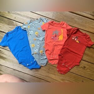 4 infant toddler baby 12M Carter's Bodysuits snap closure onesies